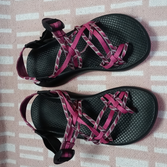 Chaco Shoes - Chaco ZX3 pink/Purple Classic Strappy Sandals  Size 6 Women's